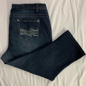 Faded Glory Women’s Capris